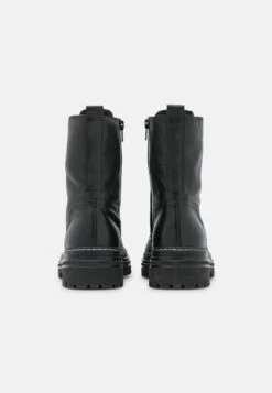 Gabor Veterboots - Schwarz/Weiß 11 Gabor Veterboots - Schwarz/Weiß -Gabor Winkel 1980458426c14aafbf36abc44142b272