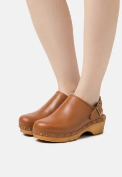 Gabor 23.050 - Clogs - Teak