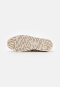 Gabor Sneakers Laag - Panna/Beige 12 Gabor Sneakers Laag - Panna/Beige -Gabor Winkel 3015845b81e946d3bbd2aa83a244614d