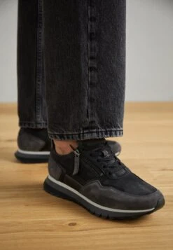 Gabor Comfort Sneakers Laag - Dark Grey/Graphite/Black -Gabor Winkel 3d5ef29bc553497db0aa78fa3fdb1aeb
