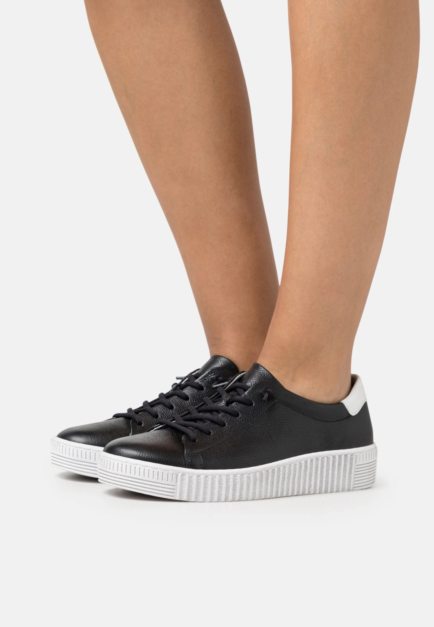 Gabor Sneakers Laag - Schwarz/Weiß 3 Gabor Sneakers Laag - Schwarz/Weiß