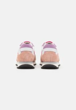 Gabor Comfort Sneakers Laag - Weis/Rosa/Flieder 11 Gabor Comfort Sneakers Laag - Weis/Rosa/Flieder -Gabor Winkel 683b3cc601ef430e942c7e39a578939d