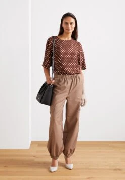 Gabor Klassieke Pumps - Silver 13 Gabor Klassieke Pumps - Silver -Gabor Winkel 82a8472dd54f4f238725bab88a2d7b0e