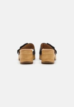 Gabor Comfort Clogs - Schwarz 11 Gabor Comfort Clogs - Schwarz -Gabor Winkel 9739e2e4f249480b945636526921773b