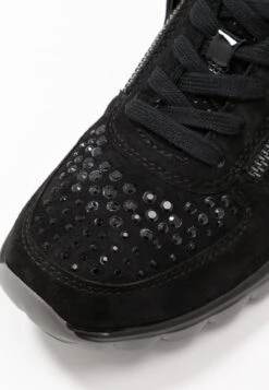 Gabor Comfort Rolling Soft - Sneakers Laag - Schwarz 11 Gabor Comfort Rolling Soft - Sneakers Laag - Schwarz -Gabor Winkel ac17ae6564fa4260bad5cea1ef57159d