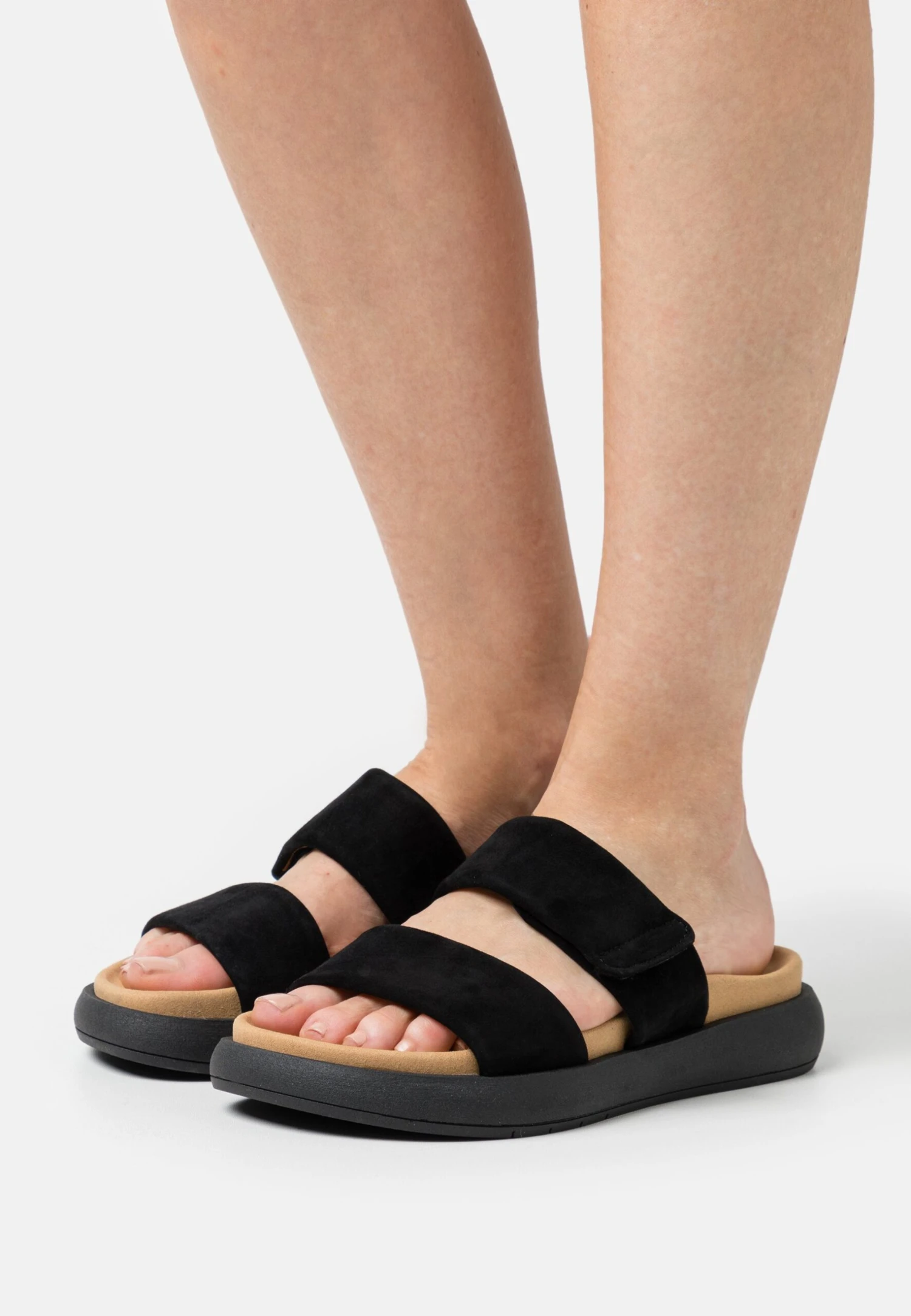 Gabor Muiltjes - Schwarz 3 Gabor Muiltjes - Schwarz